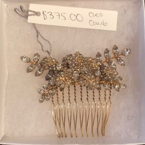 Jennifer Behr “Cleo” Comb